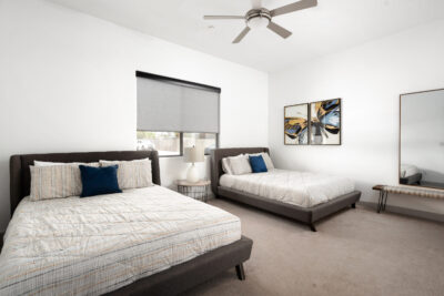 Main Floor Bedroom - 2 Queens